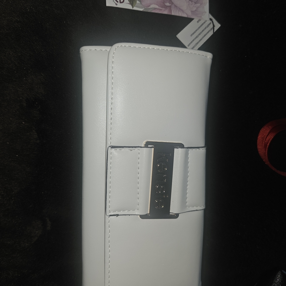 Kensie White Tri-Fold Wallet